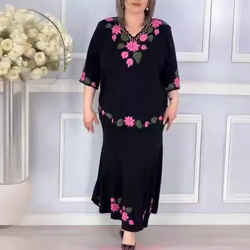 đ·ElegĂĄns virĂĄgmintĂĄs nĆi ruha V-nyakkal