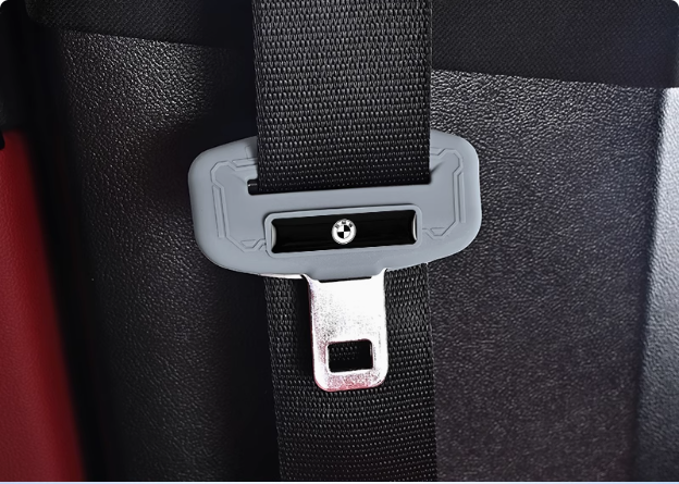 Védőhuzat az autó biztonsági övének csatjához🎉2 db🎉