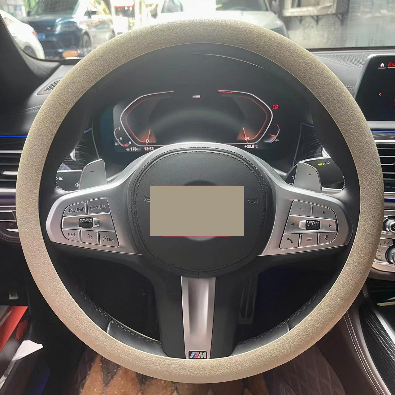 Autó kormánykerék védőburkolat