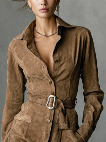 Velúr midi ruha egyetlen soros hajtókával és hosszú ujjakkal