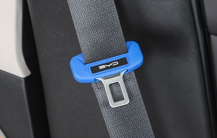 Védőhuzat az autó biztonsági övének csatjához🎉2 db🎉