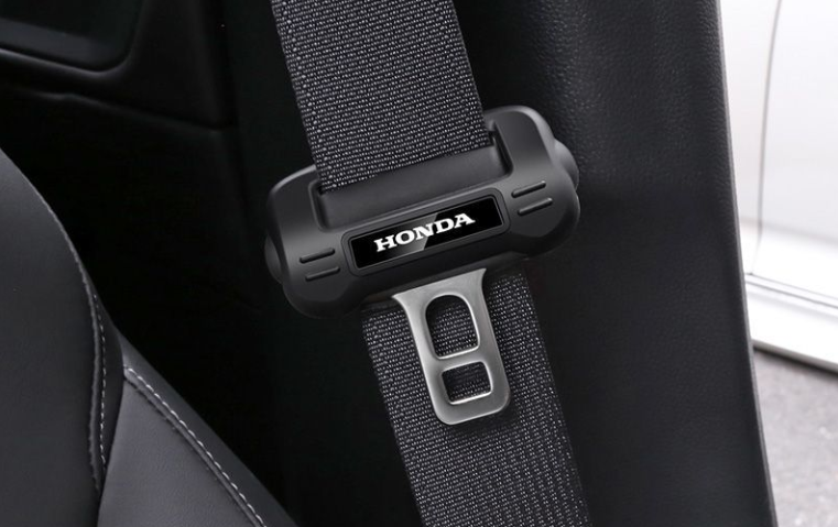 Védőhuzat az autó biztonsági övének csatjához🎉2 db🎉