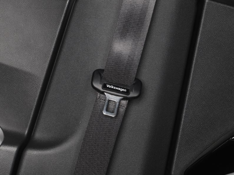 Védőhuzat az autó biztonsági övének csatjához🎉2 db🎉