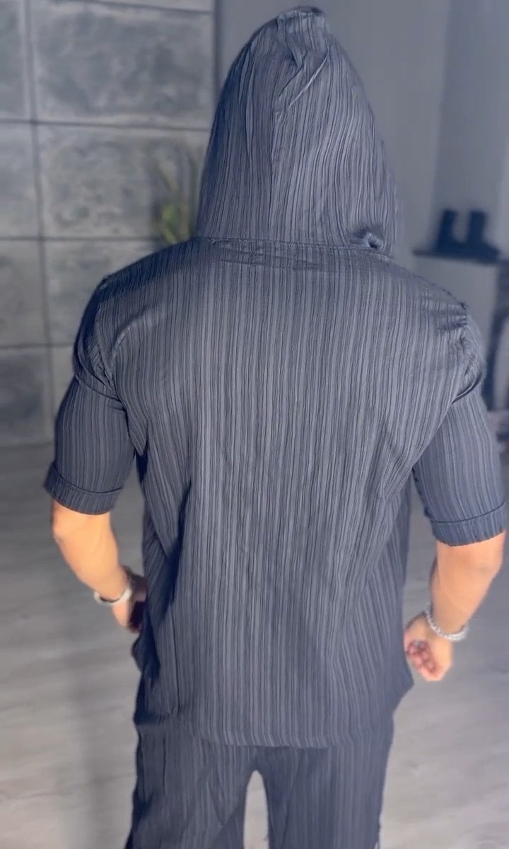 Rendkívüli, kapucnis férfi kétrészes szett