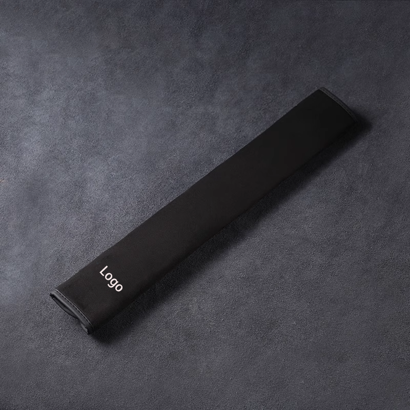 Selyemleather biztonsági övhuzat - nyakvédelemmel és logós opcióval