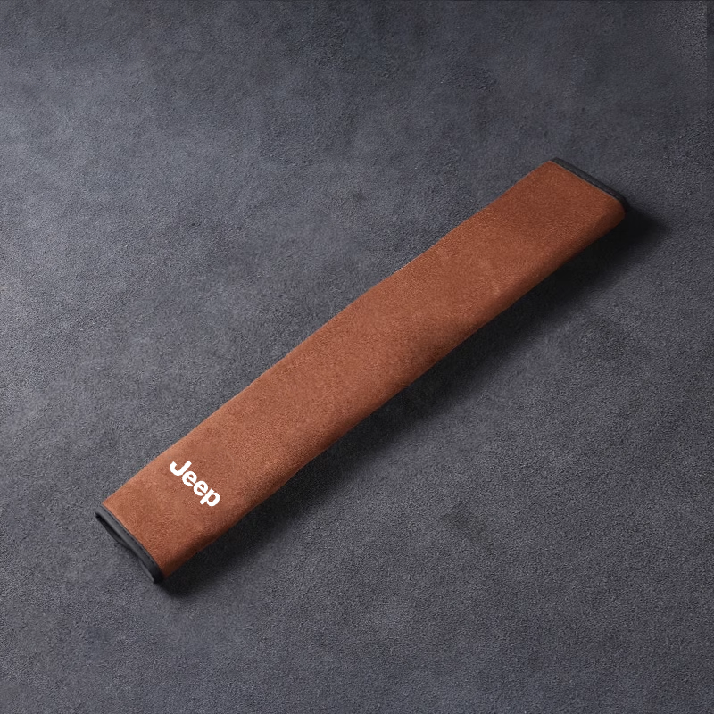 Selyemleather biztonsági övhuzat - nyakvédelemmel és logós opcióval