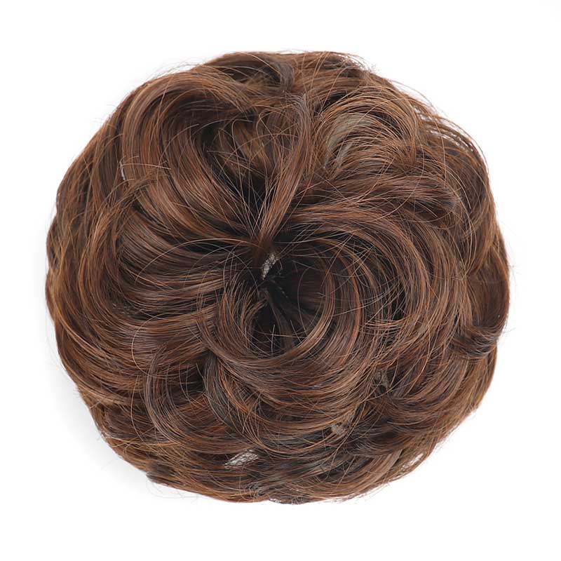 💁‍♀️ Egy nagyméretű szintetikus konty állítható csattal