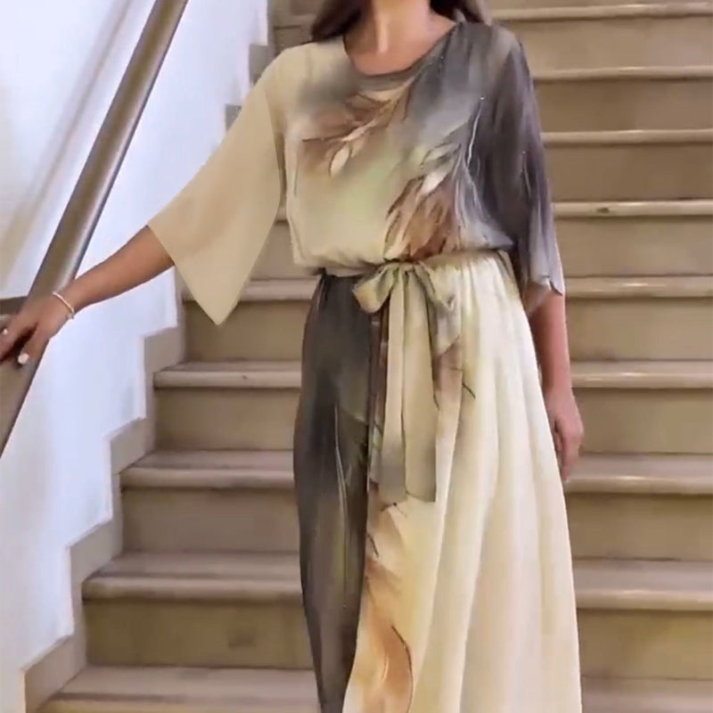 Mintás, kerek nyakú maxi ruha övvel