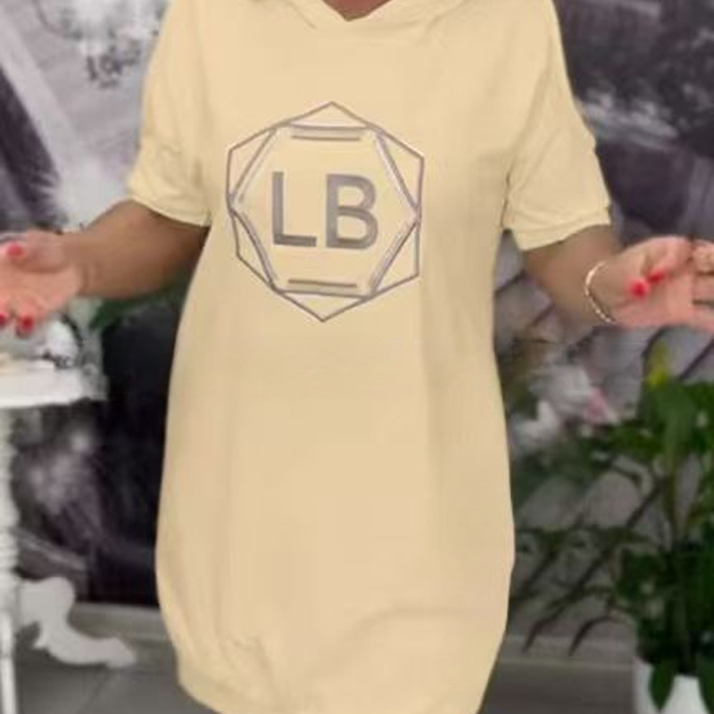 Túlméretezett pulóver betűmintával