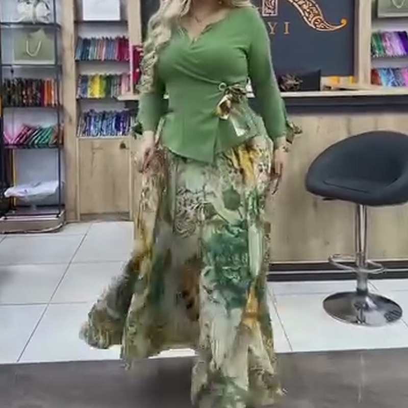 💜Elegáns felső és szoknya virágmotívumokkal, kétrészes szett