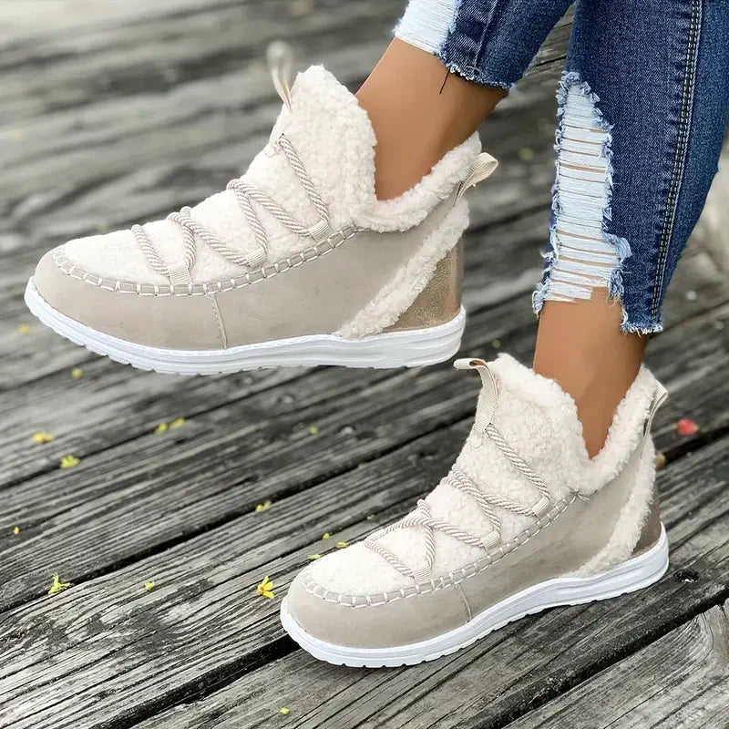 Női kényelmes, félvádrájú csizma